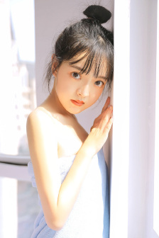 校花沦陷盛宴小说